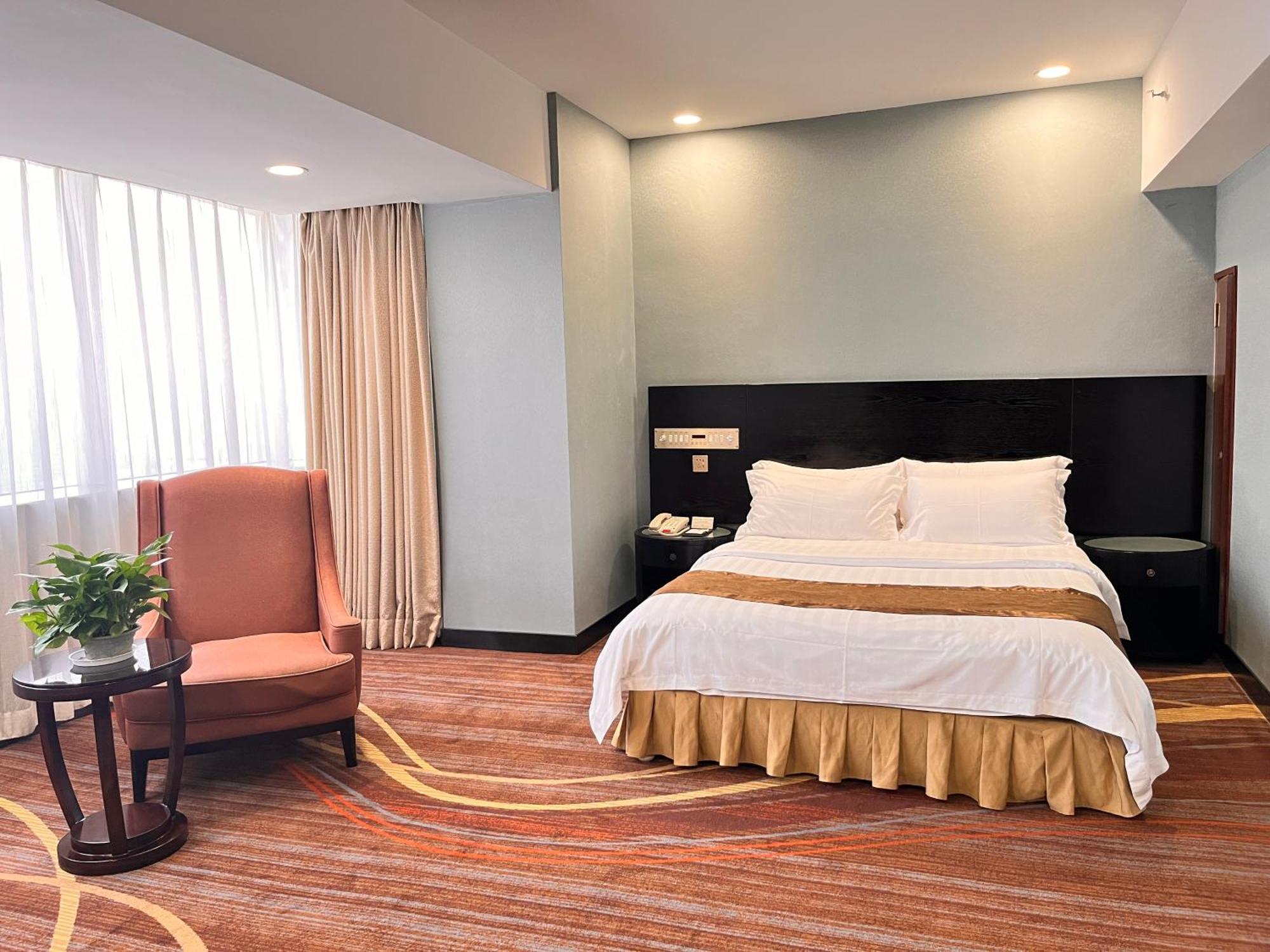 Skyline Plaza Hotel Гуанчжоу Экстерьер фото